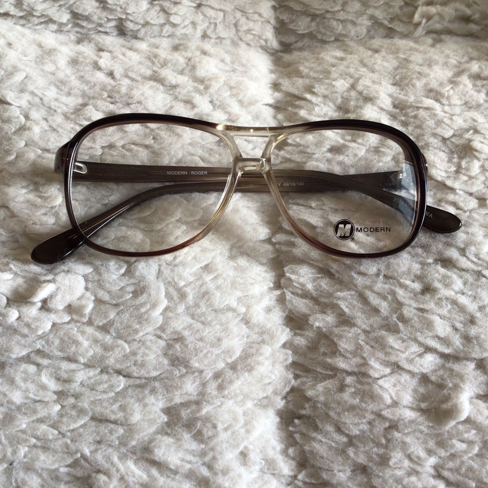 NEW Modern Roger Grey Eyewear Eyeglasses - New Condition - 49 18 140
